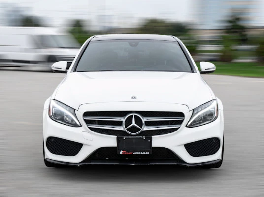 Mercedes-Benz C 300 4Matic / 9G-Tronic / Двойна Панорама - изображение 3