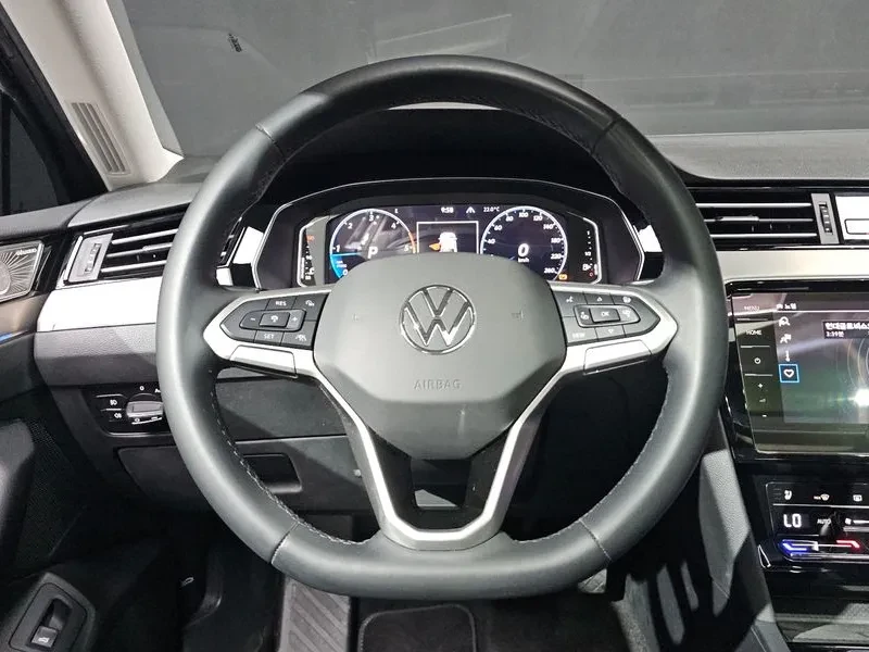 VW Passat 2.0 Tdi Prestige, снимка 11 - Автомобили и джипове - 56116498