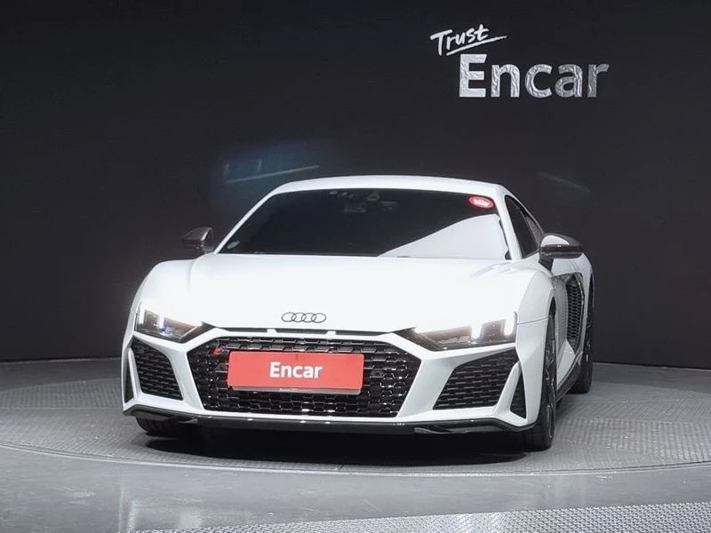 Audi R8 5.2 V10 Performance Coupe| 620к.с., снимка 3 - Автомобили и джипове - 56162205