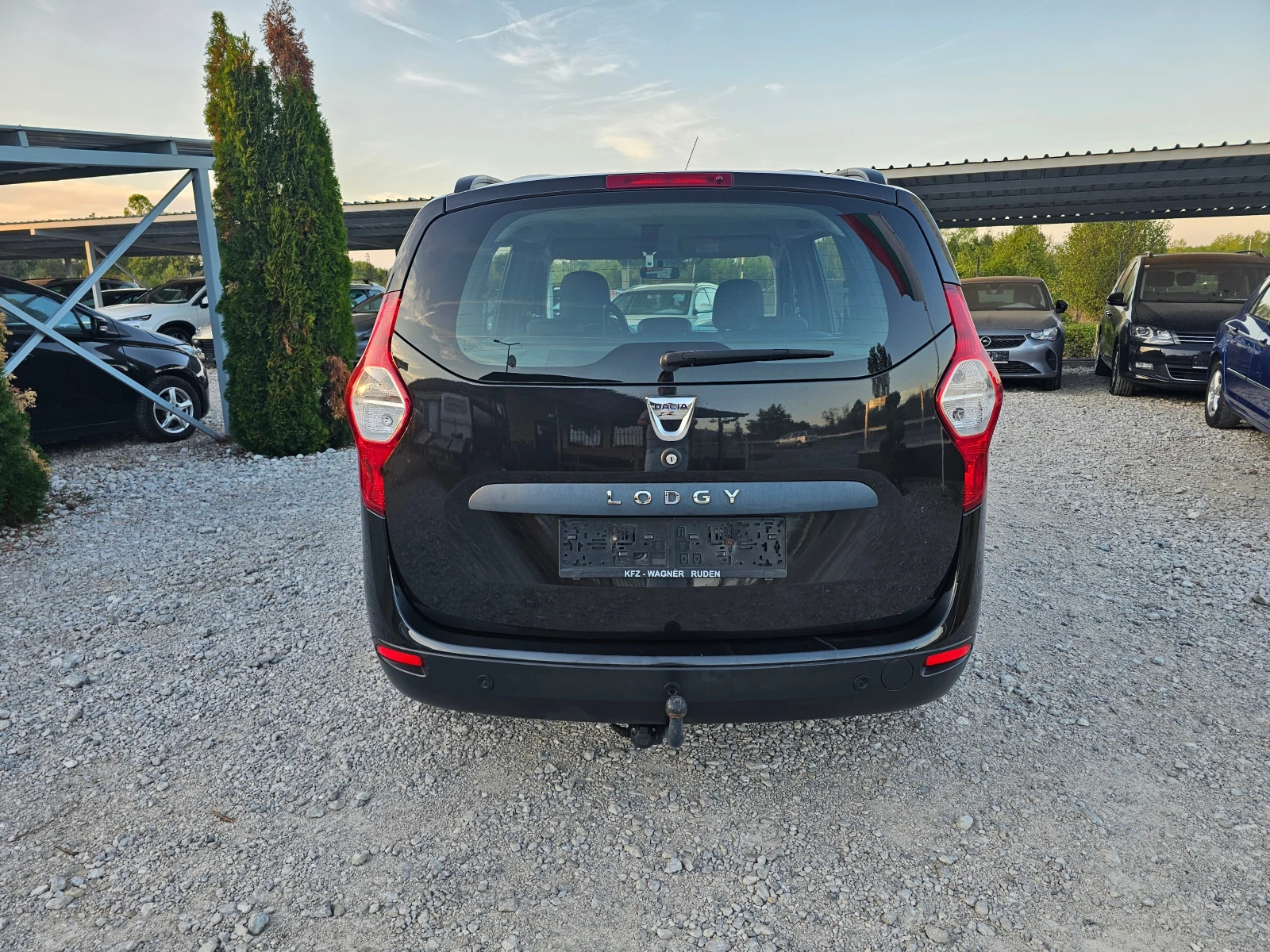 Dacia Lodgy 1.5DCI 6+ 1РЕАЛНИ КИЛОМЕТРИ - изображение 4