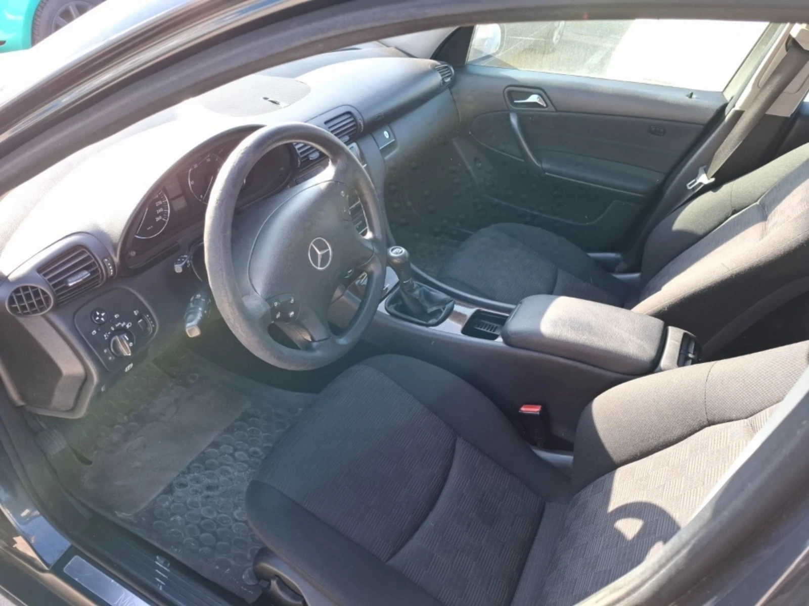 Mercedes-Benz C 220  - изображение 5