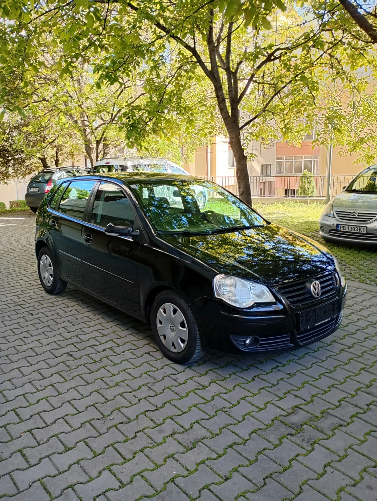 VW Polo 1.4 TDI Facelift 80hp Климатроник Халогени Уникалн - изображение 2