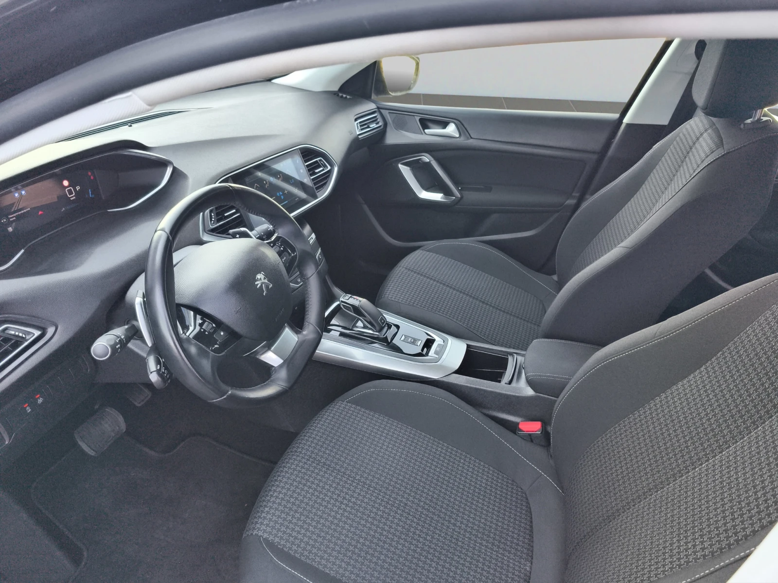 Peugeot 308 ACTIVE PACK 1, 5 BlueHDi 130 EAT8/2102R07 - изображение 10