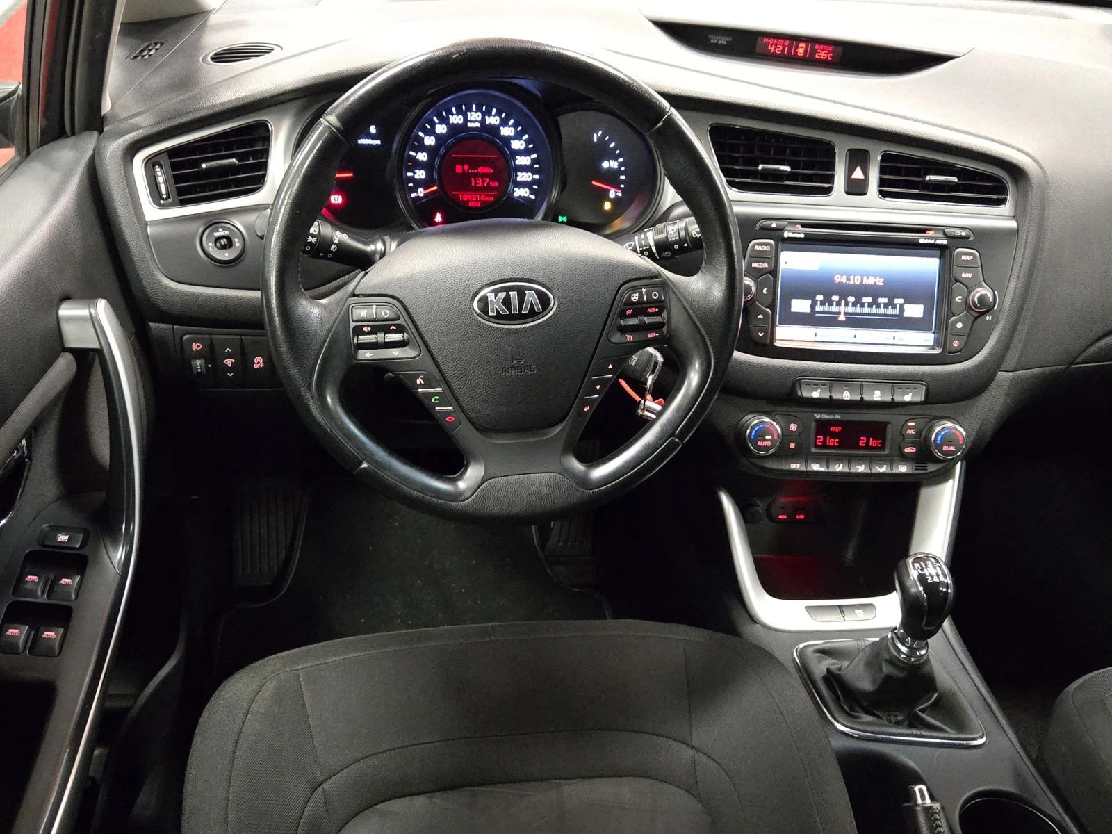 Kia Ceed 1.6CRDI 128кс / Камера / Обслужена - изображение 7