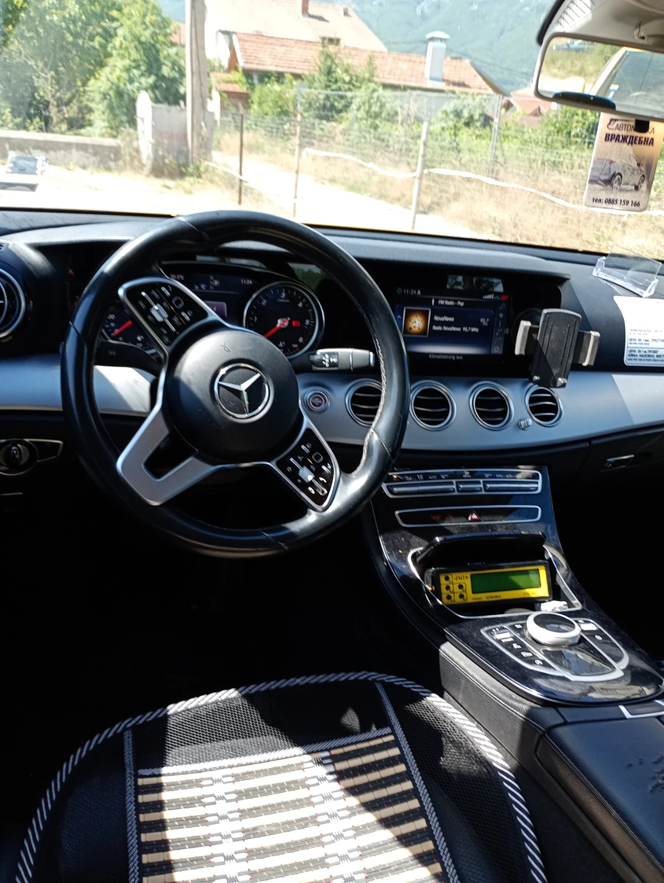 Mercedes-Benz E 200  - изображение 8