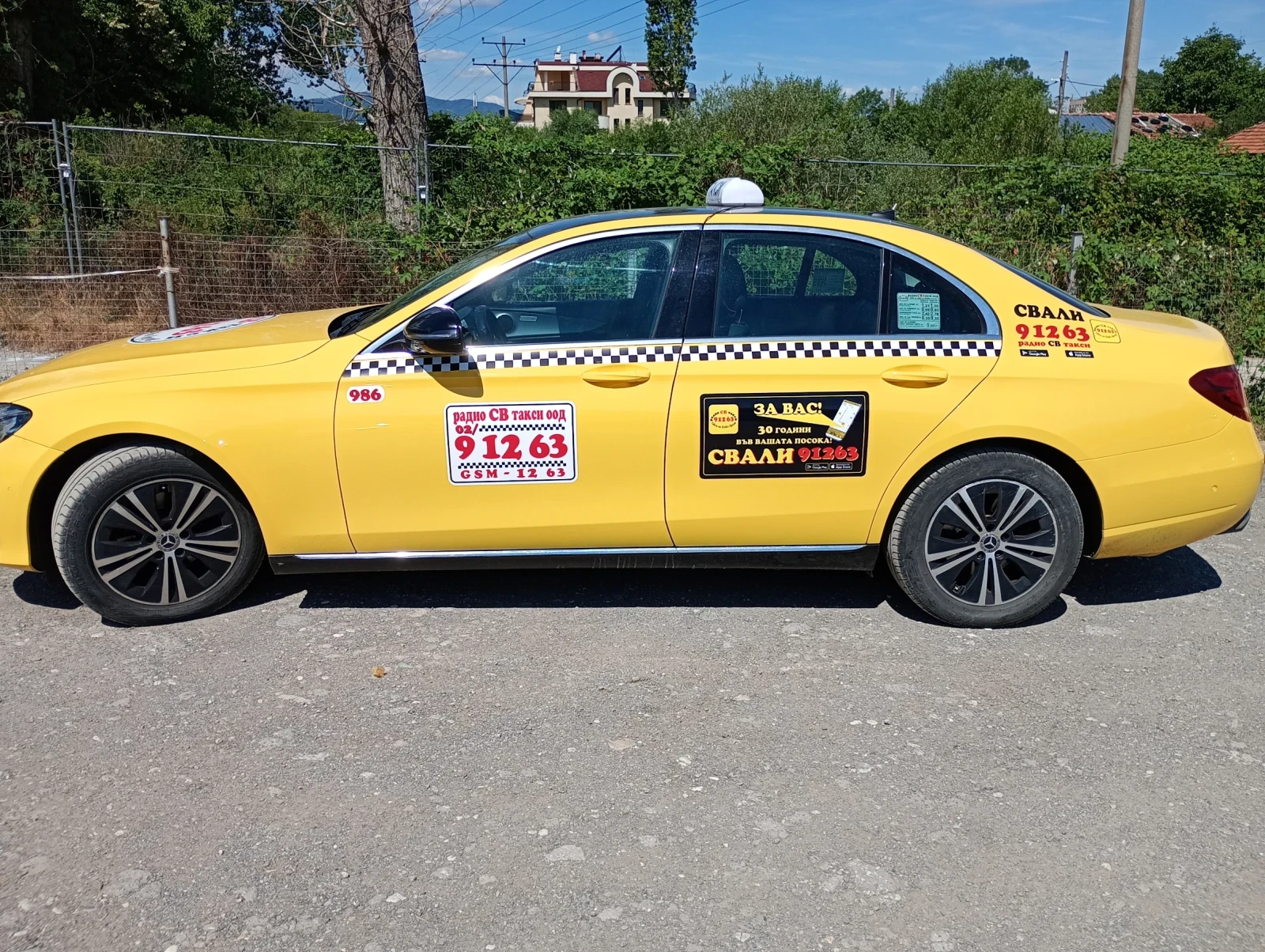 Mercedes-Benz E 200  - изображение 4