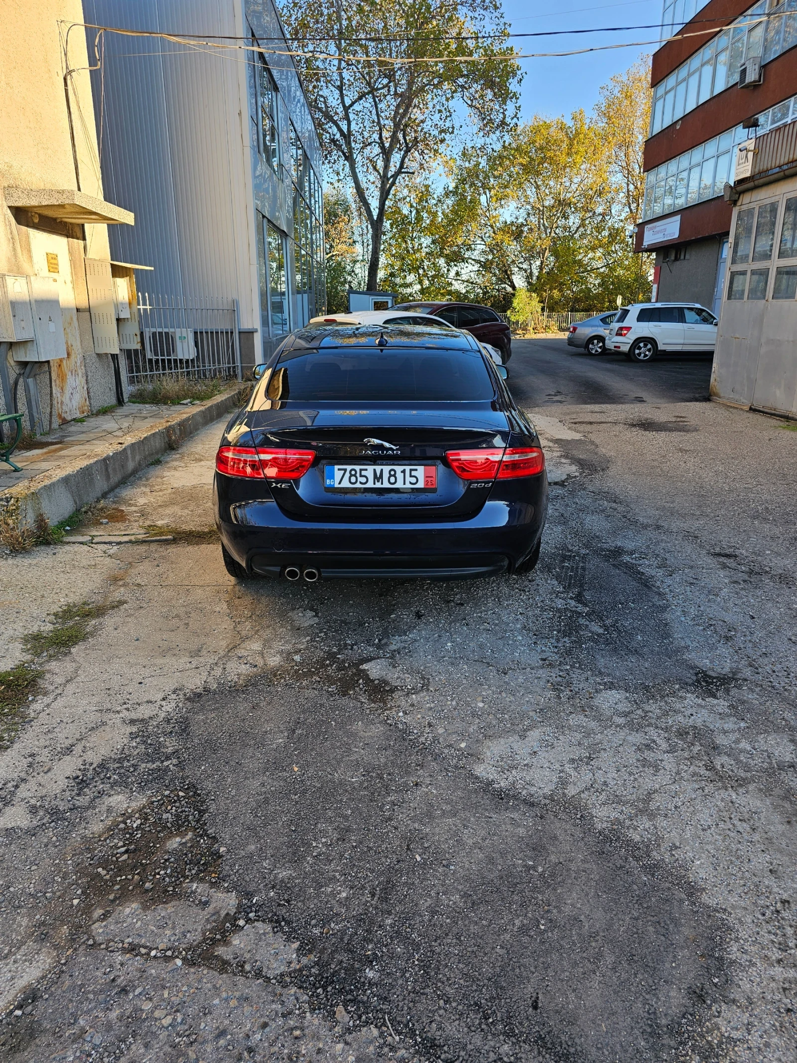 Jaguar XE 2.0 D - изображение 4