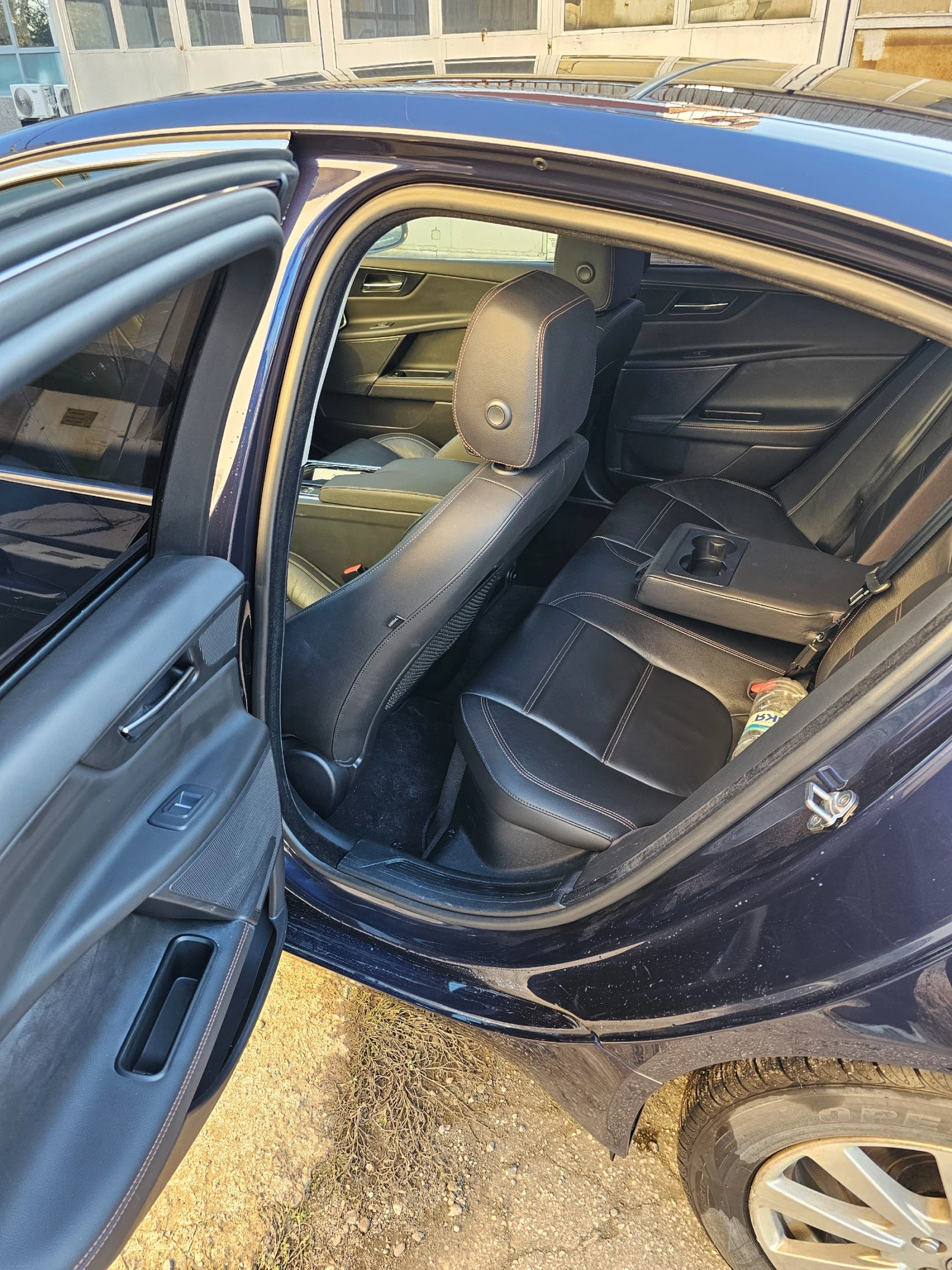 Jaguar XE 2.0 D - изображение 7