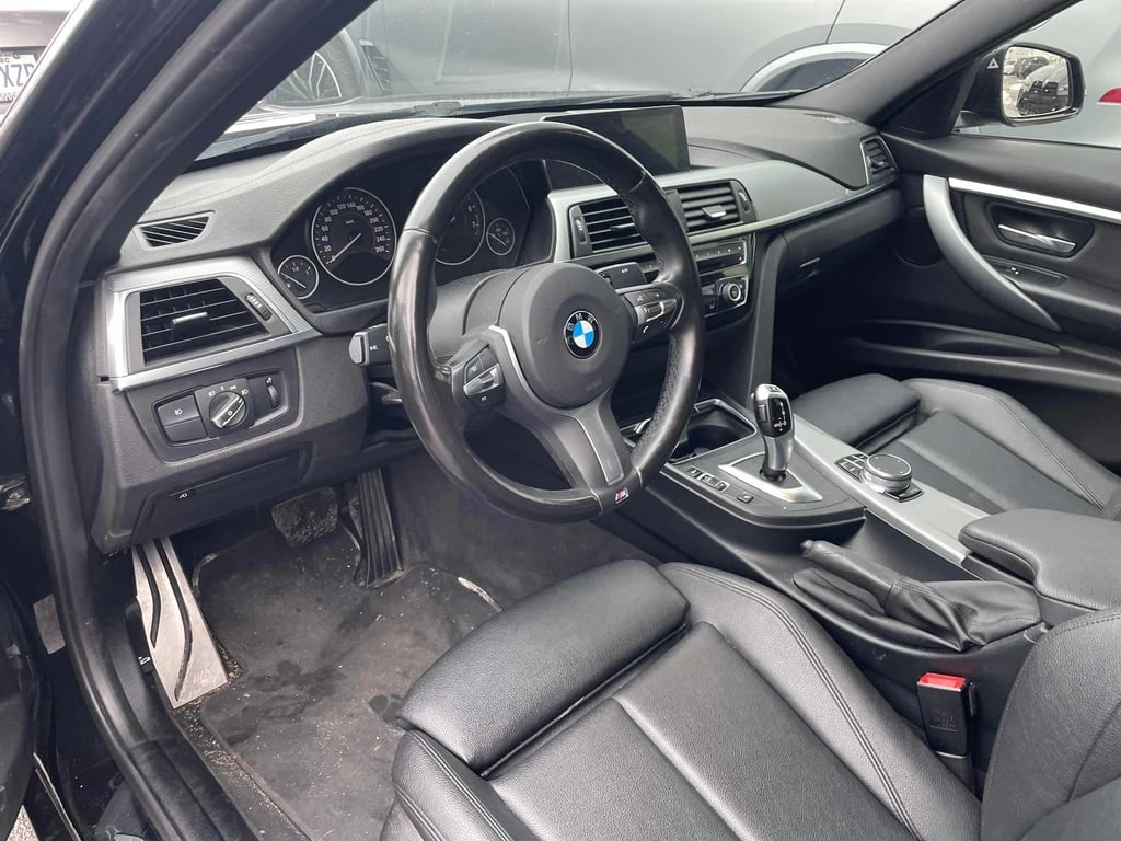 BMW 330 i xDrive * CARFAX *    | Mobile.bg   8