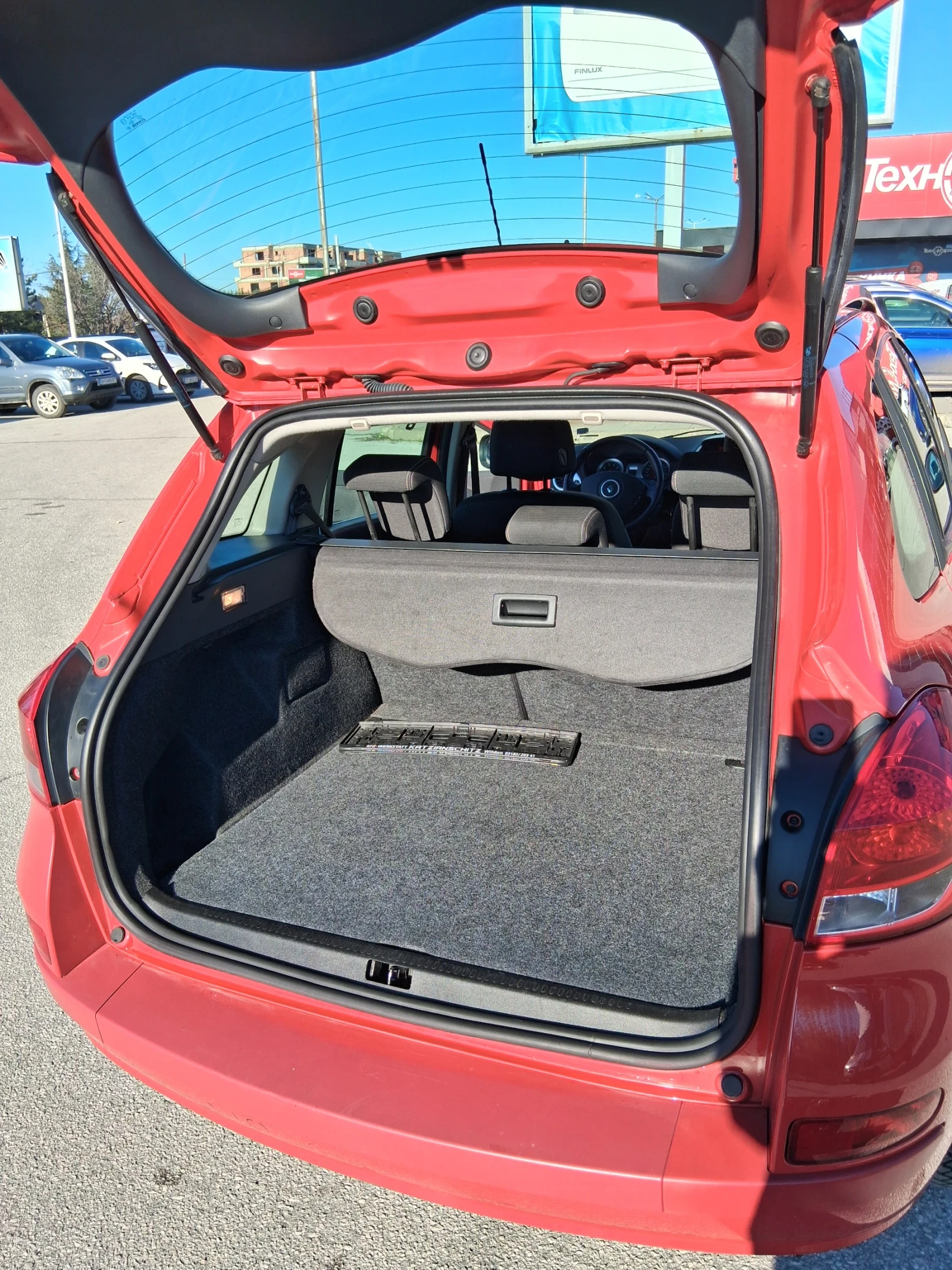 Renault Clio 1.2 Комби - изображение 7