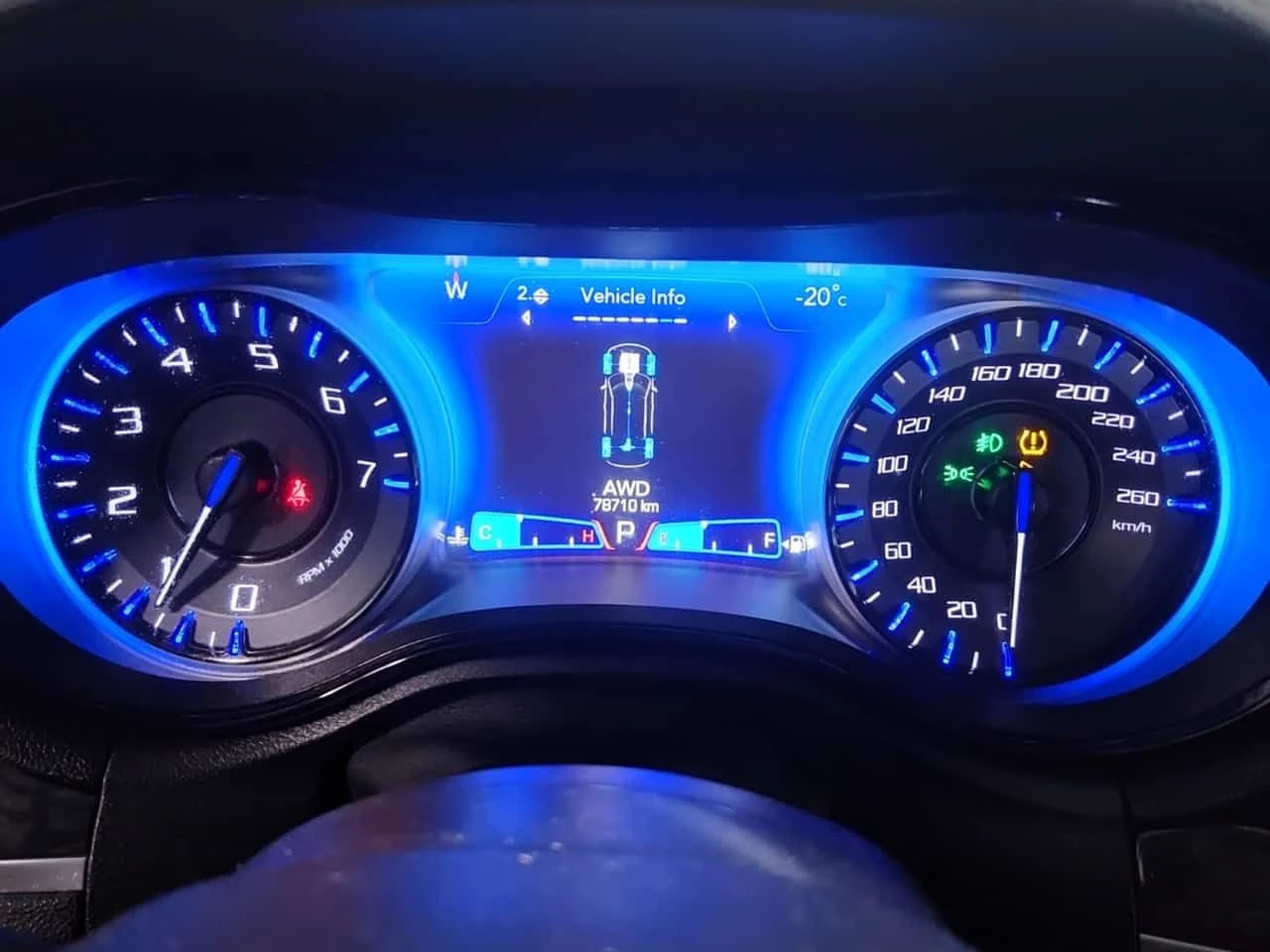 Chrysler 300c * 300 TOURING L * CARFAX * PANORAMA* ПОДГРЕВИ - изображение 9