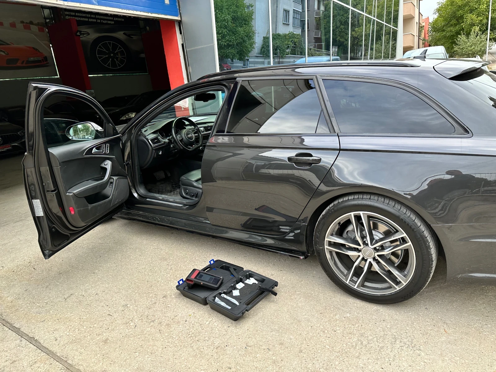 Audi A6 RS6 - изображение 7