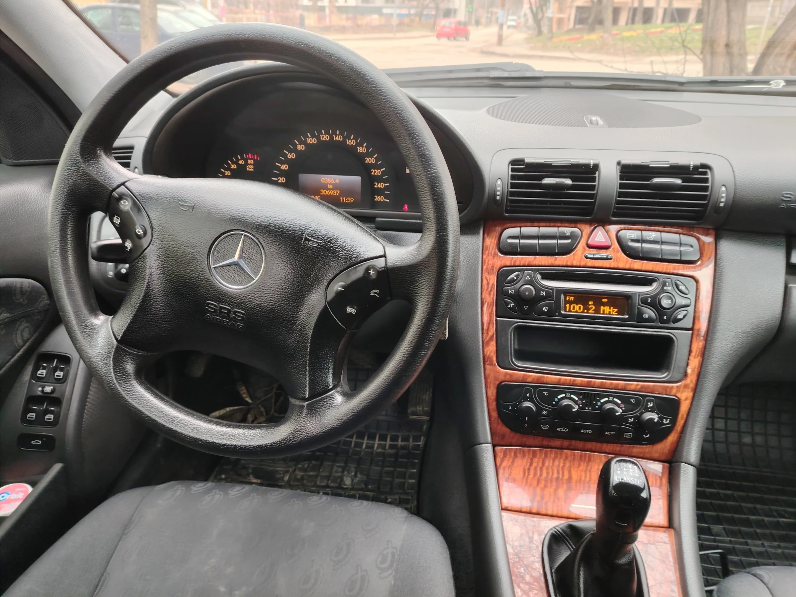 Mercedes-Benz C 200 w203, снимка 10 - Автомобили и джипове - 53773542