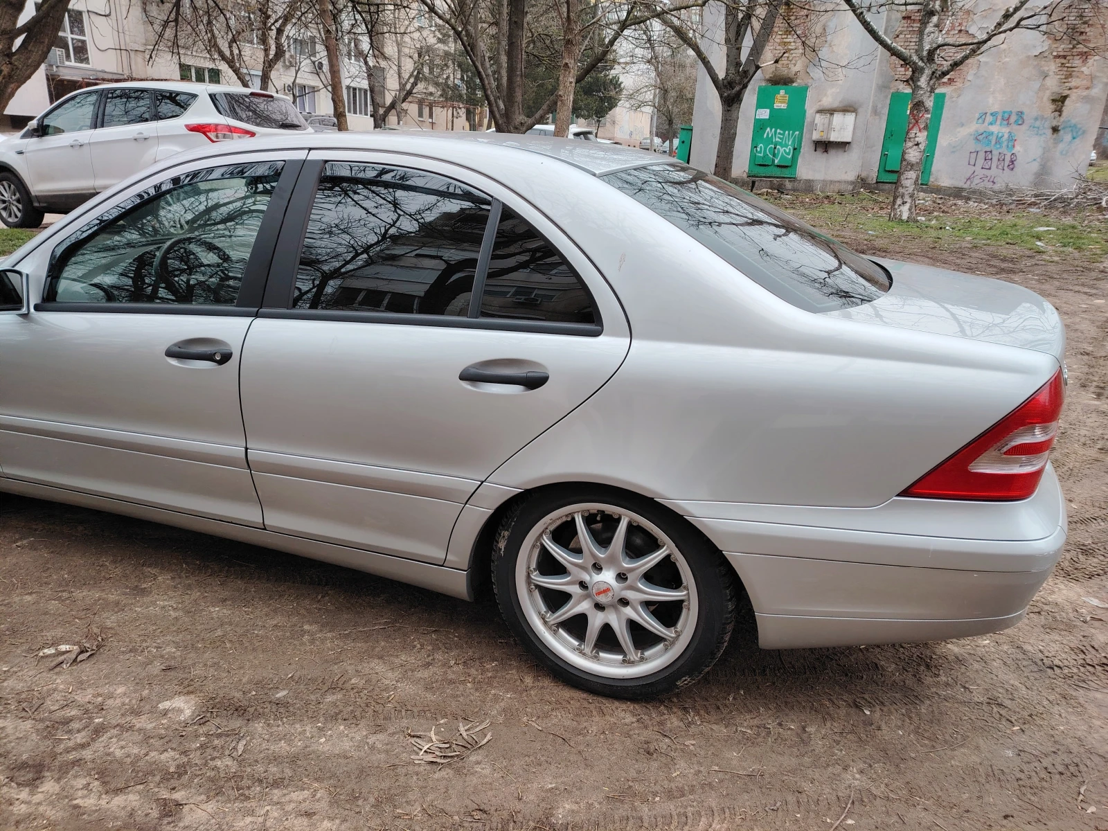Mercedes-Benz C 200 w203, снимка 8 - Автомобили и джипове - 53773542