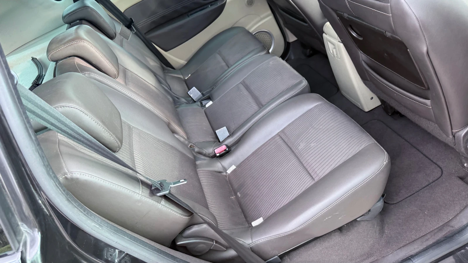 Renault Scenic * 2.0DCI* KOJA* KEYLESS* NAVI* , снимка 10 - Автомобили и джипове - 54075358