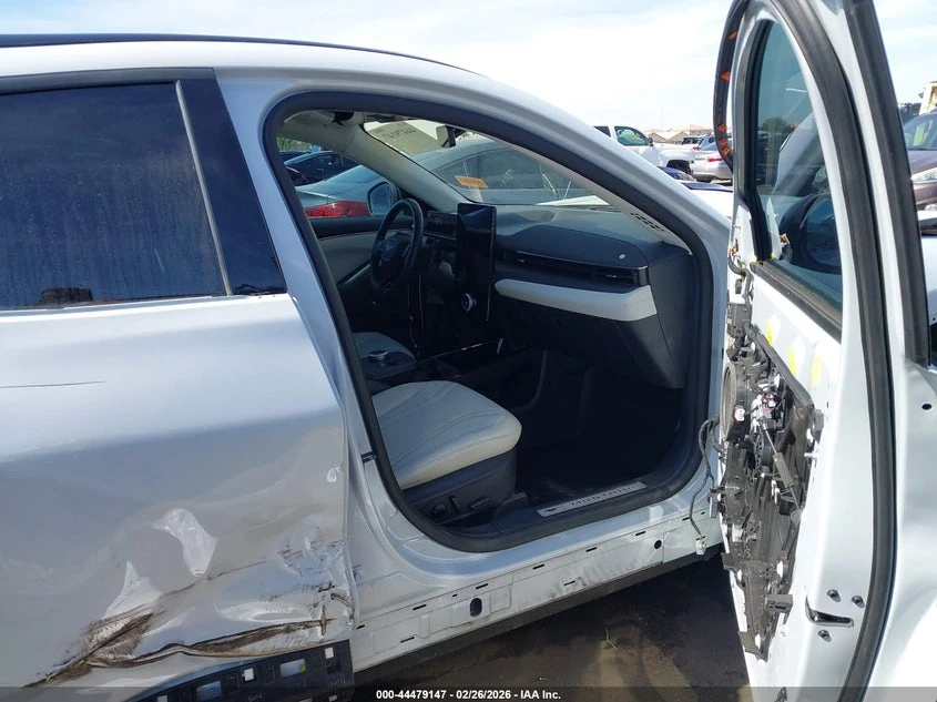 Ford Mustang Mach-E Premium RWD * Крайна цена до БГ* , снимка 5 - Автомобили и джипове - 54207423