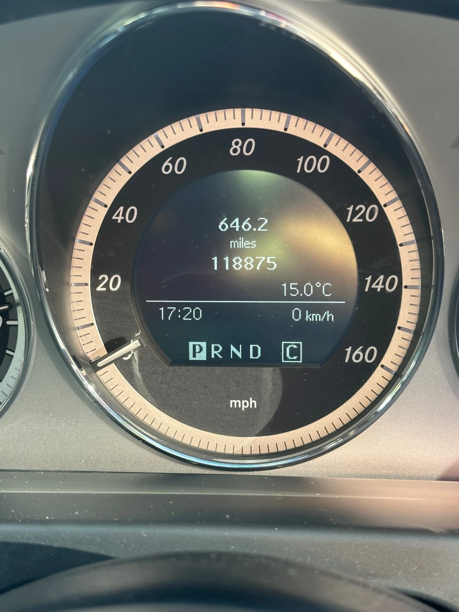 Mercedes-Benz C 350, снимка 3 - Автомобили и джипове - 54297341