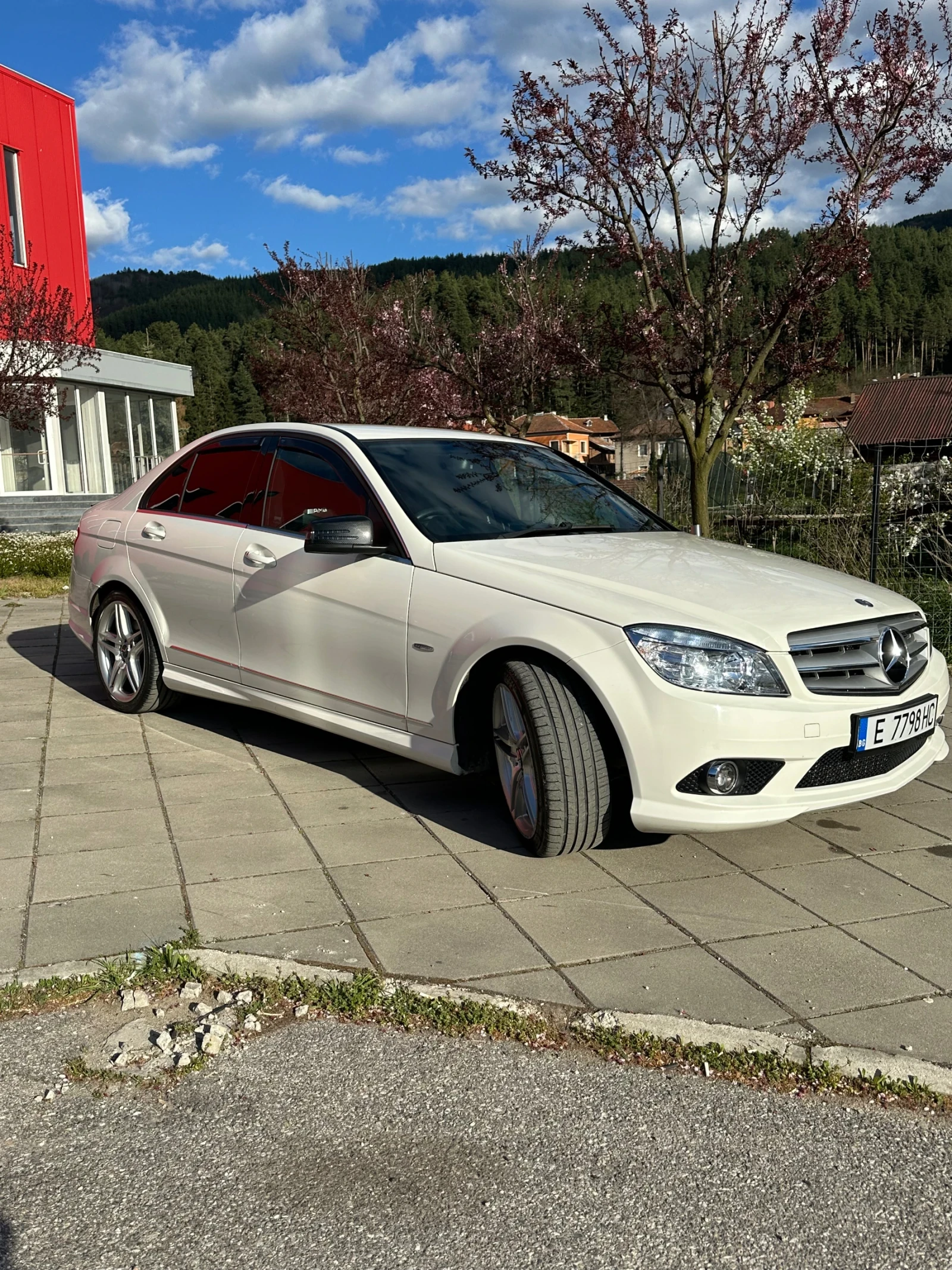 Mercedes-Benz C 350, снимка 9 - Автомобили и джипове - 54297341
