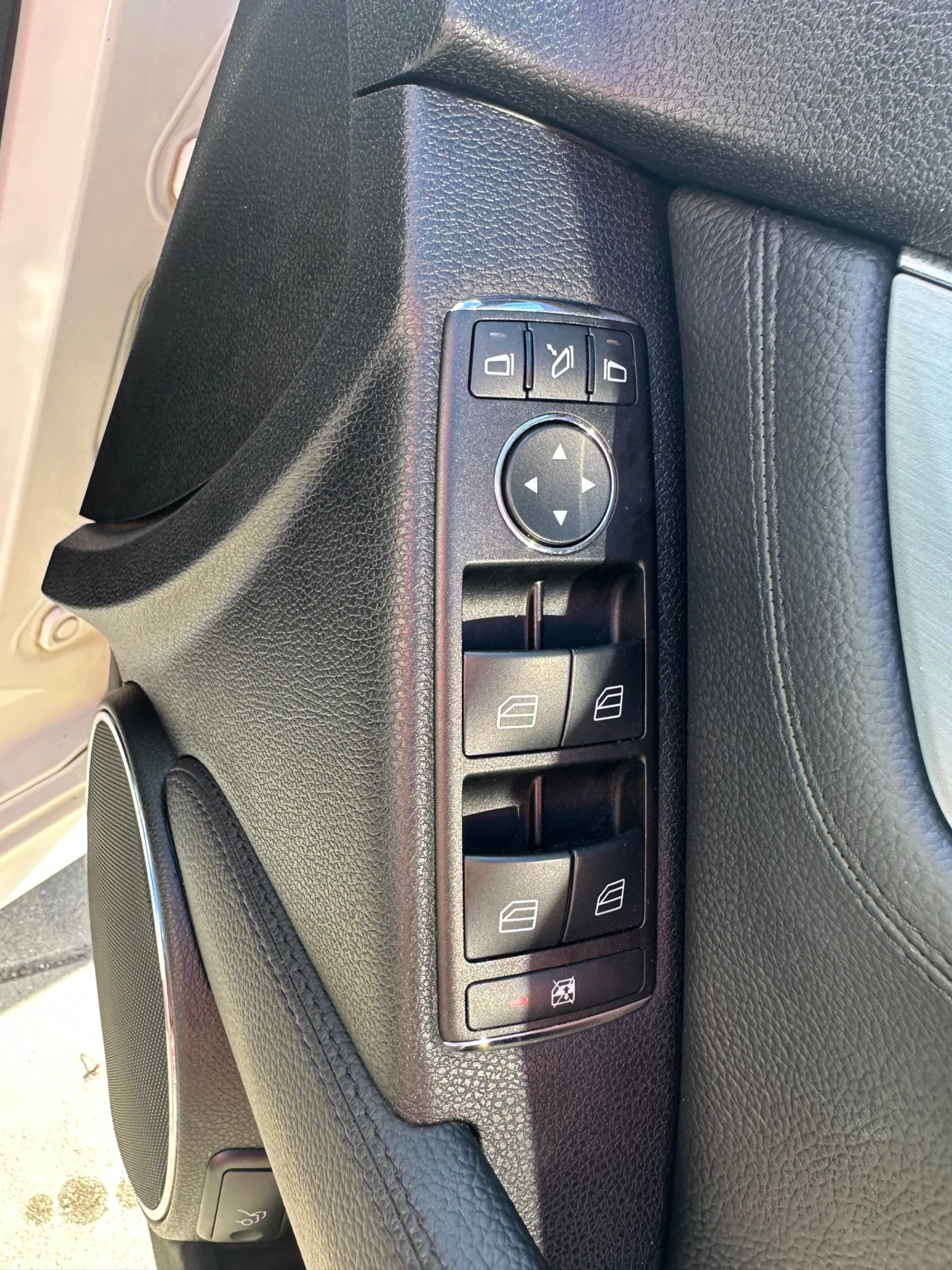 Mercedes-Benz C 350, снимка 13 - Автомобили и джипове - 54297341