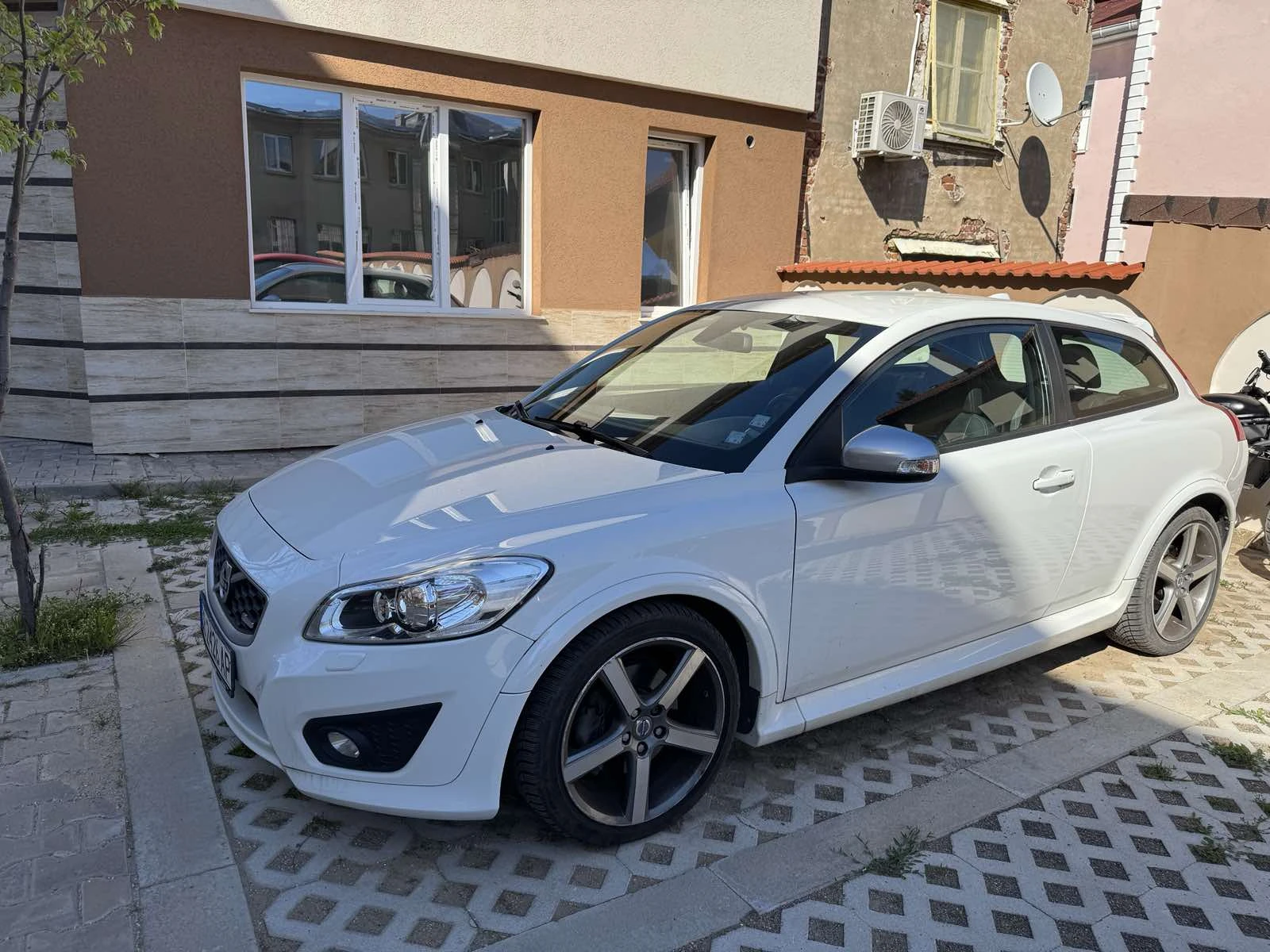 Volvo C30 R Design, снимка 2 - Автомобили и джипове - 54443613