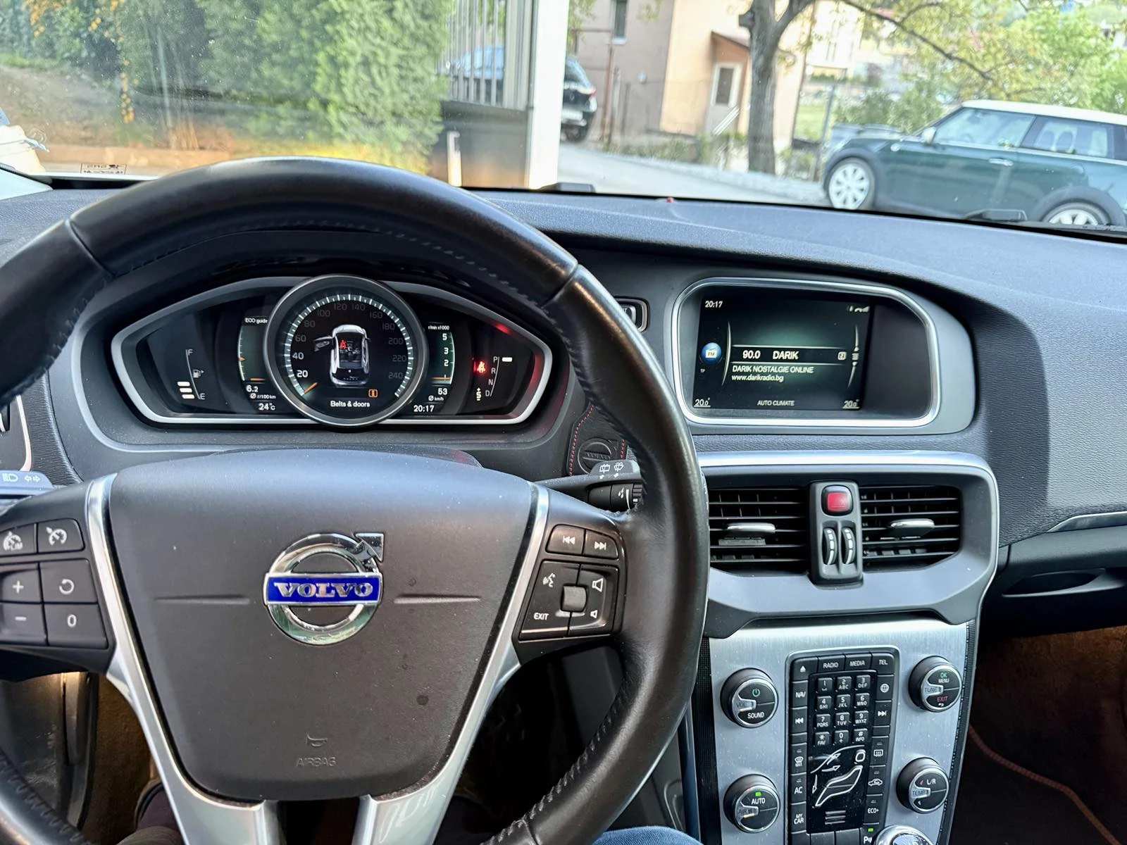 Volvo V40 Ocean Race, снимка 12 - Автомобили и джипове - 54445553
