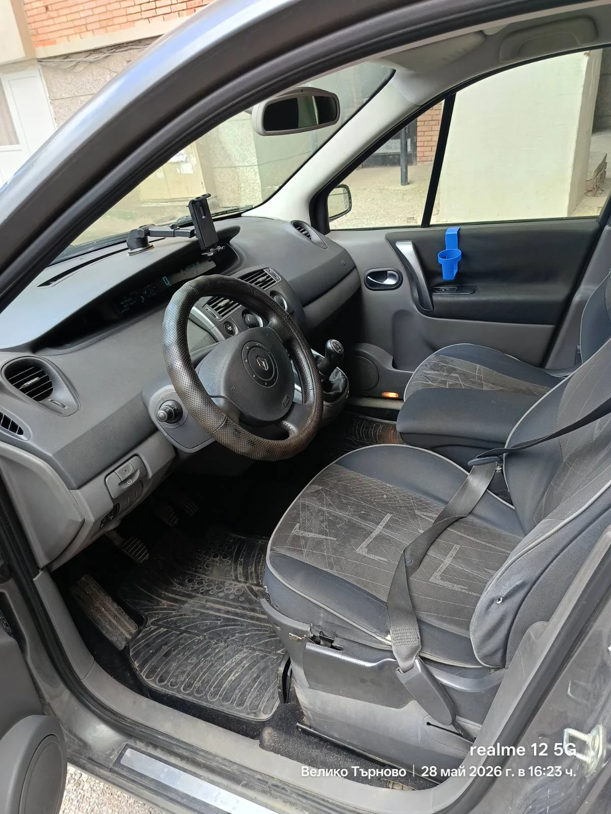 Renault Scenic, снимка 6 - Автомобили и джипове - 54702799