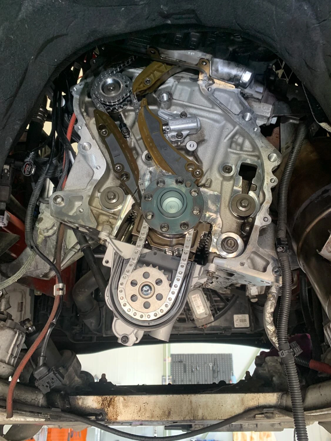 BMW 320, снимка 7 - Автомобили и джипове - 55016228
