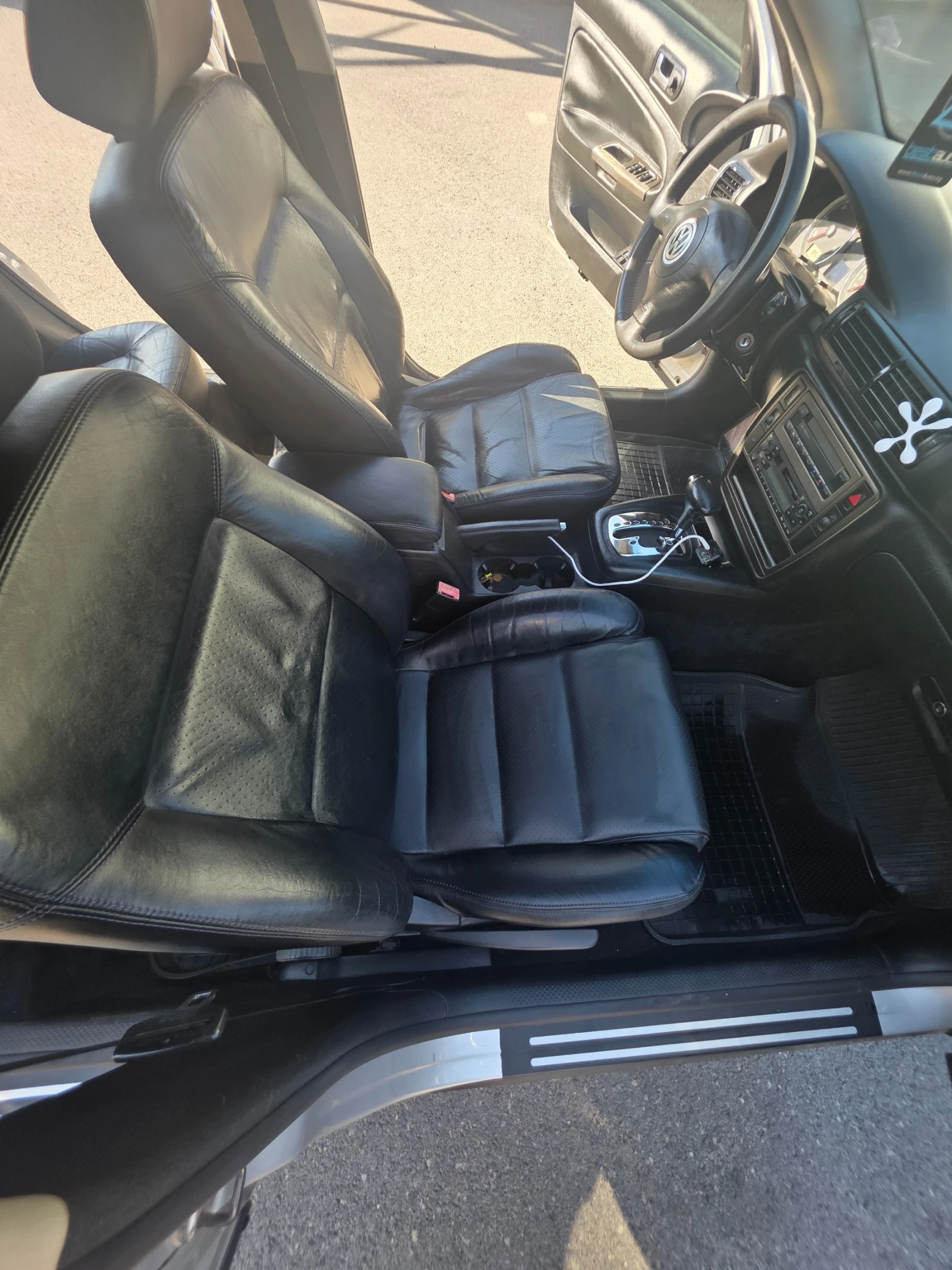 VW Passat 1.9TDI Tiptronik, снимка 8 - Автомобили и джипове - 55291910