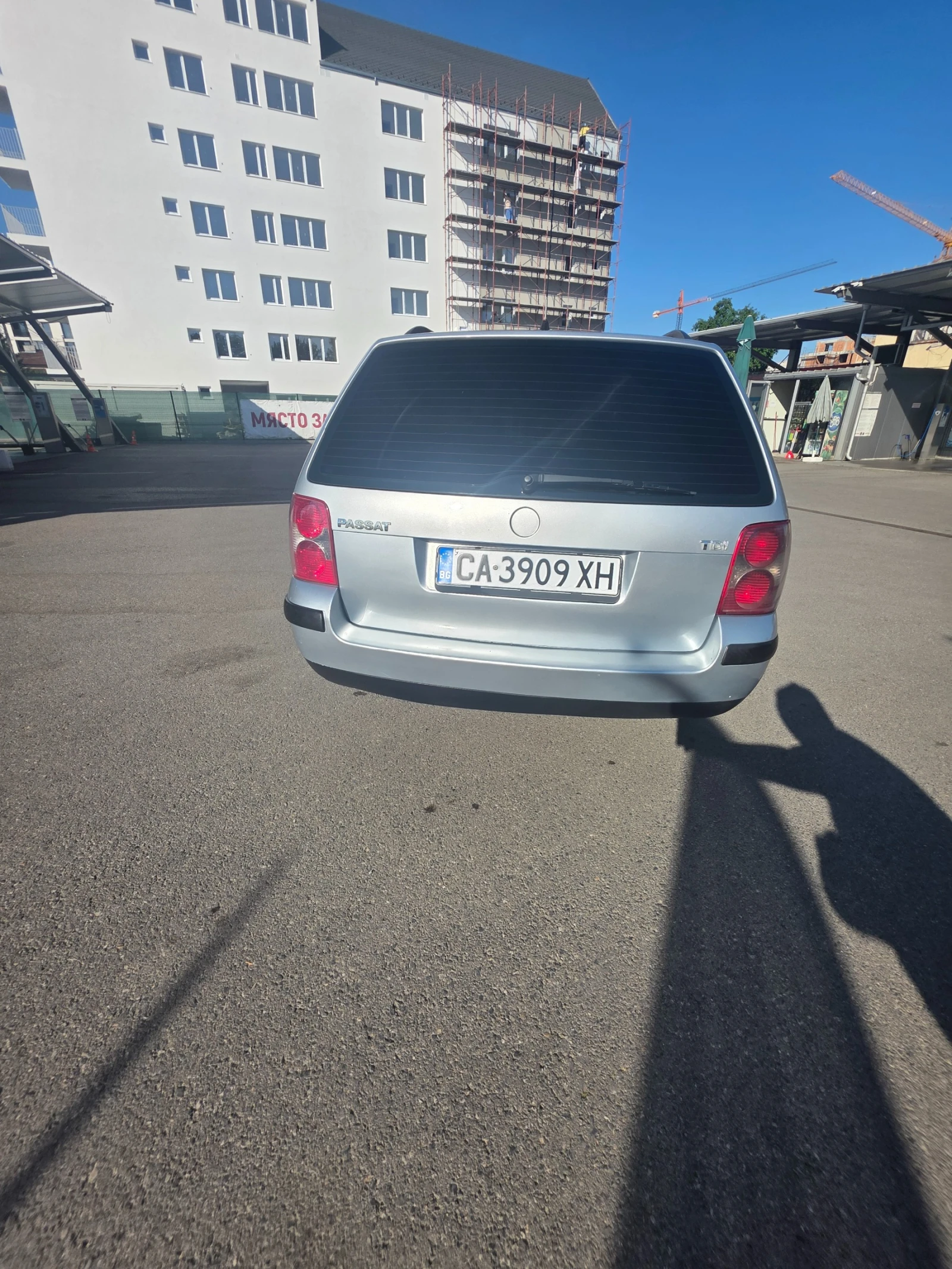 VW Passat 1.9TDI Tiptronik, снимка 4 - Автомобили и джипове - 55291910