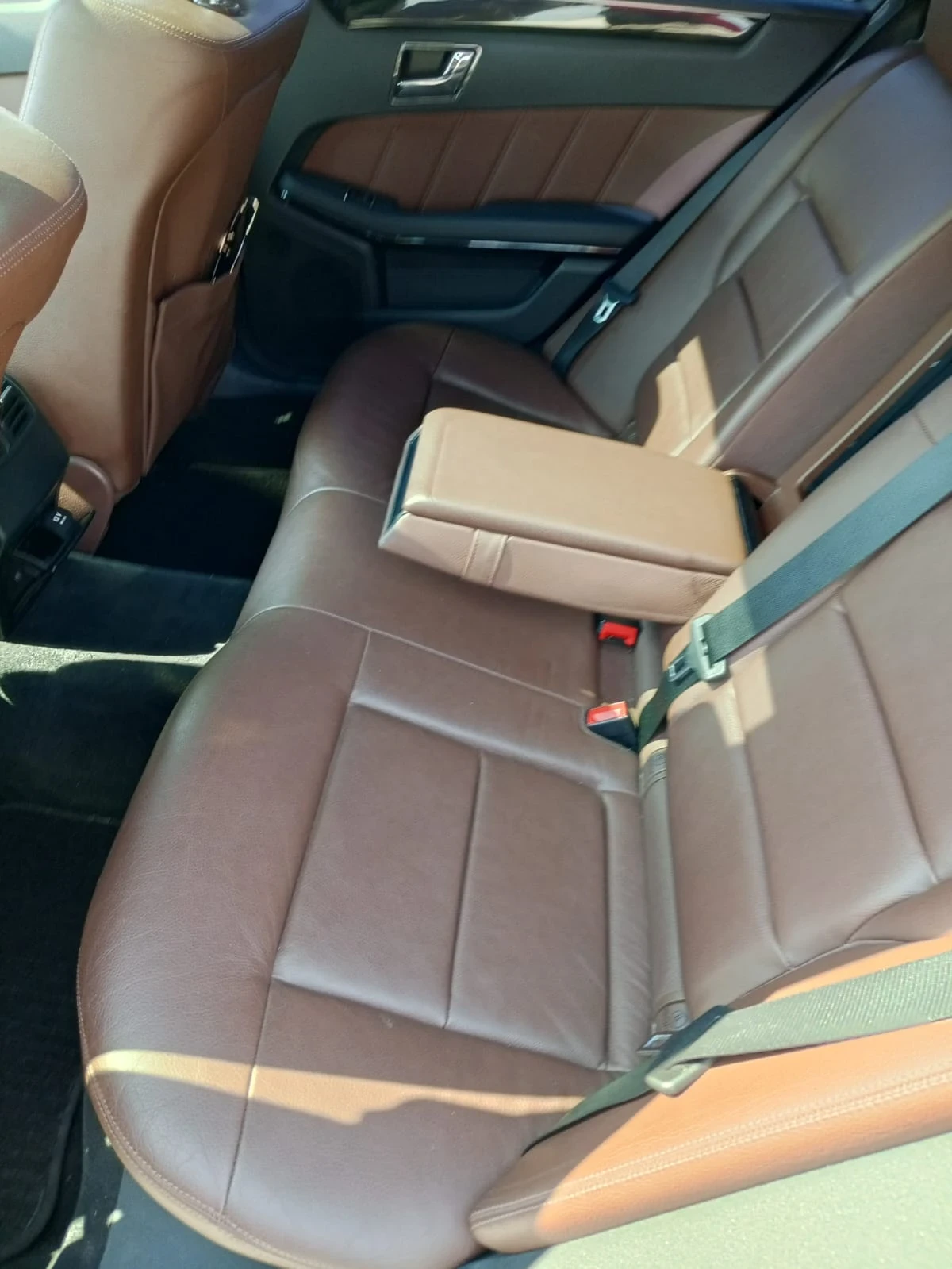 Mercedes-Benz E 350, снимка 5 - Автомобили и джипове - 55357442