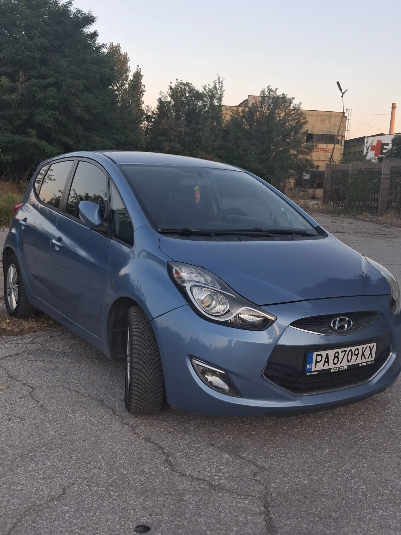 Hyundai Ix20, снимка 3 - Автомобили и джипове - 55688580