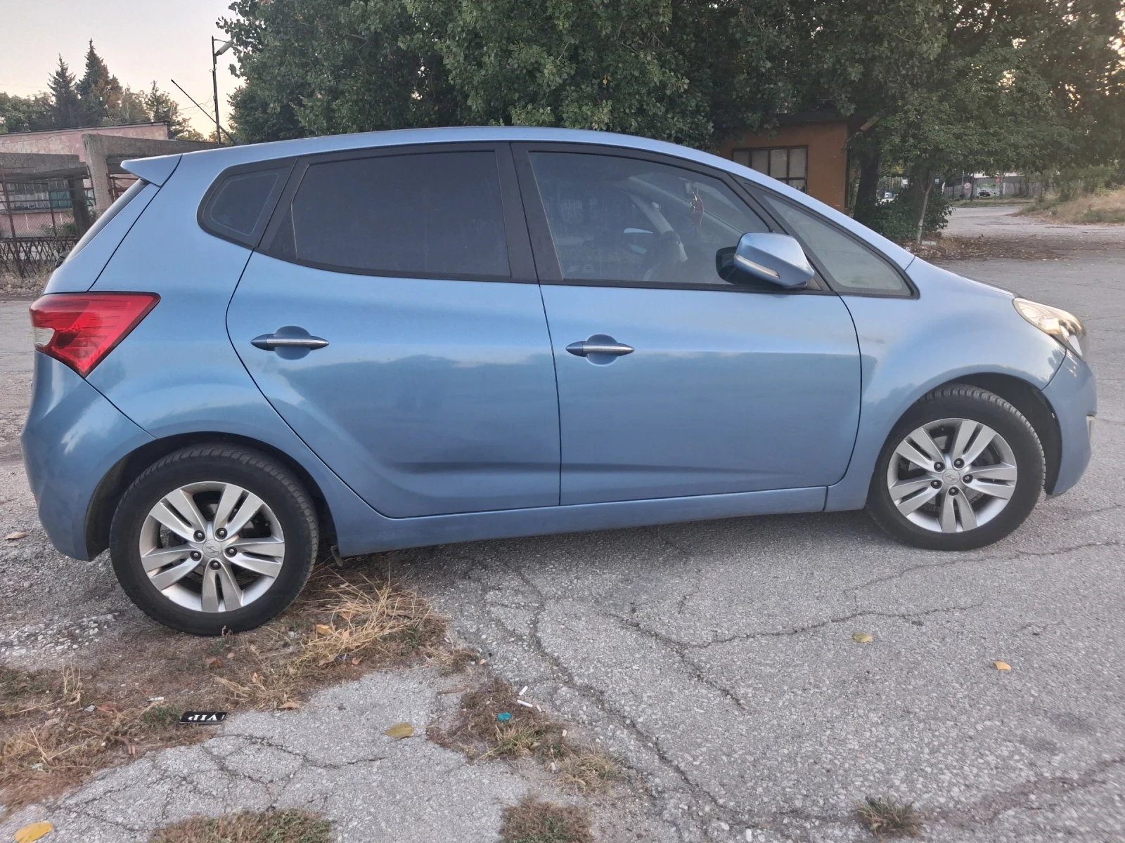 Hyundai Ix20, снимка 7 - Автомобили и джипове - 55688580