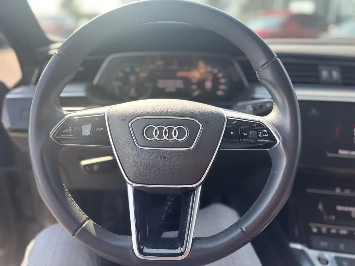Audi E-Tron Progressiv quattro 95kWh S-LINE, снимка 6 - Автомобили и джипове - 55787481