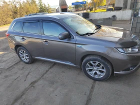 Mitsubishi Outlander Hibrid, снимка 13