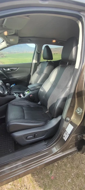 Nissan Qashqai  1.5dci , 110hp, панорама , 360 камери, снимка 13