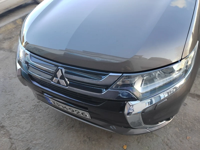 Mitsubishi Outlander Hibrid, снимка 6 - Автомобили и джипове - 48359856