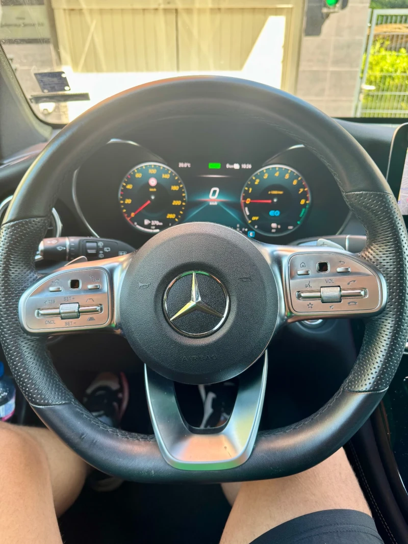 Mercedes-Benz GLC 300 e AMG line/Distronic/ Гаранция, снимка 7 - Автомобили и джипове - 52473122