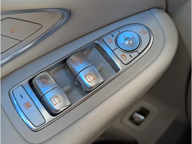 Mercedes-Benz GLC 300 AMG-Панорама, снимка 16 - Автомобили и джипове - 52317709