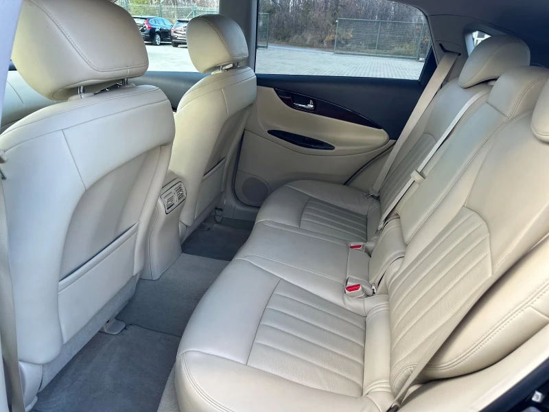 Infiniti QX50 3.7 V6 RWD, снимка 12 - Автомобили и джипове - 52216885