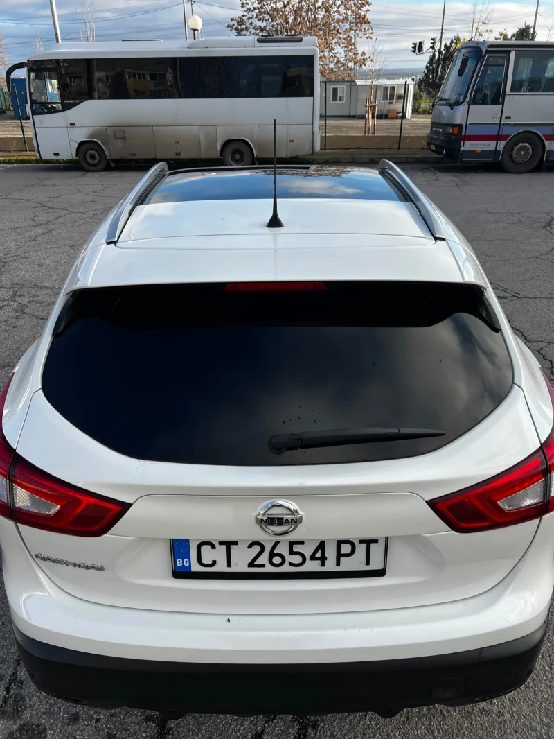 Nissan Qashqai 1.2 T, снимка 8 - Автомобили и джипове - 52949750