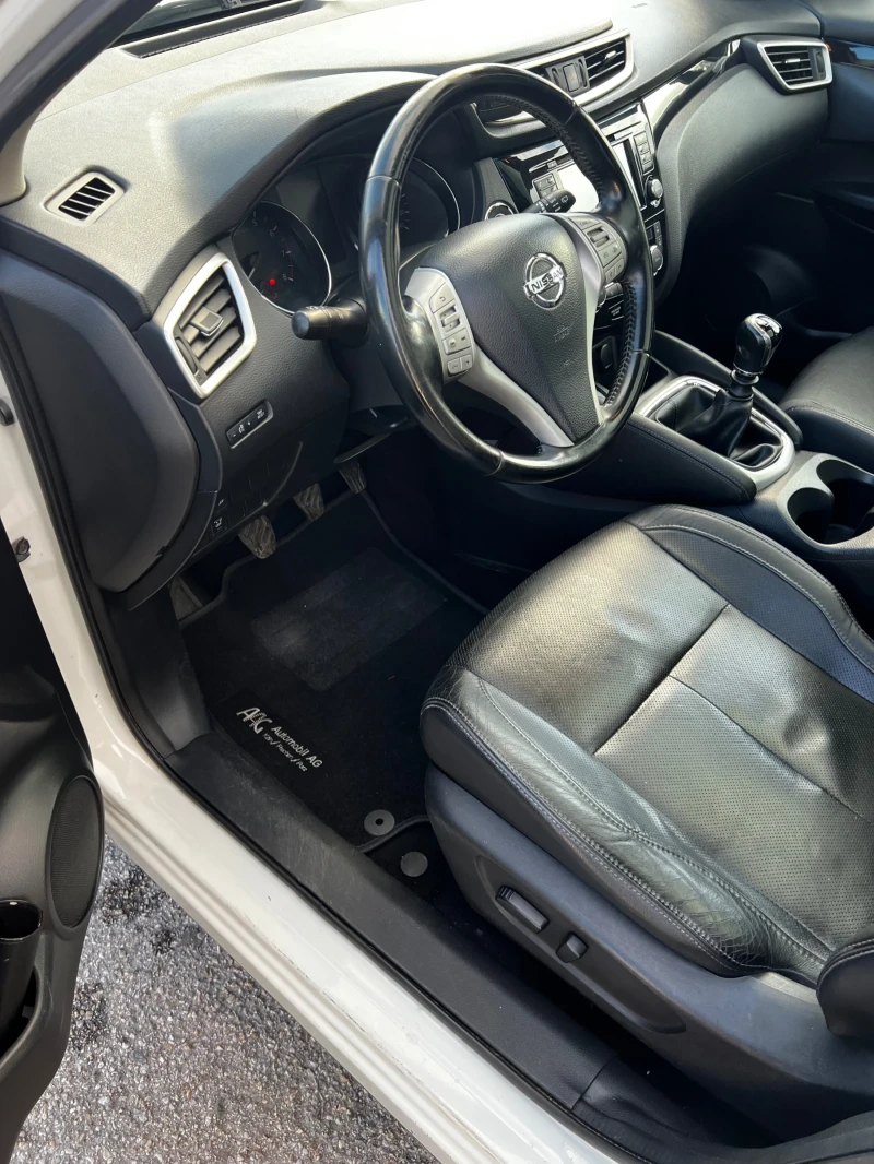Nissan Qashqai 1.2 T, снимка 6 - Автомобили и джипове - 52949750