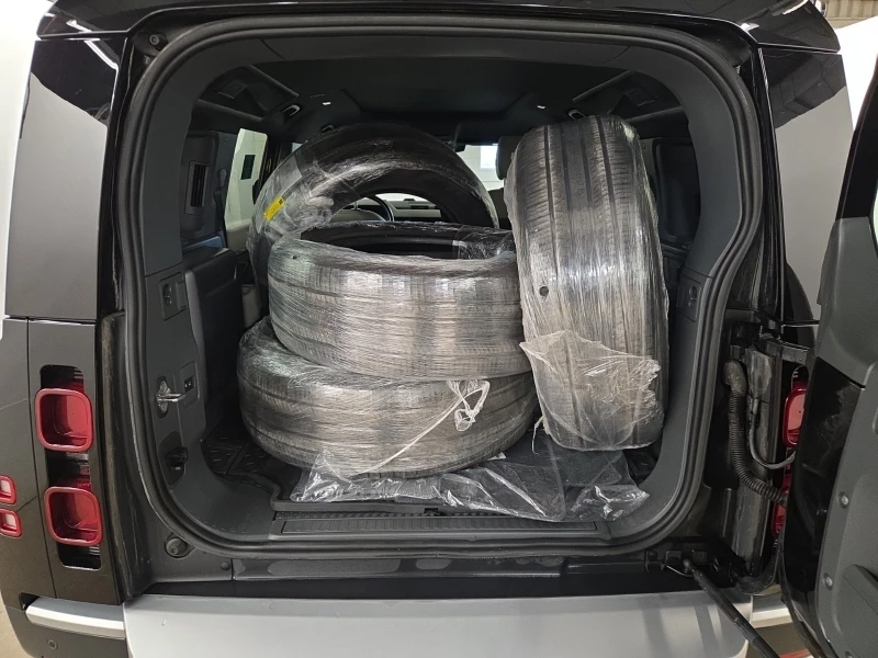 Land Rover Defender 110 S AWD, снимка 7 - Автомобили и джипове - 53170735