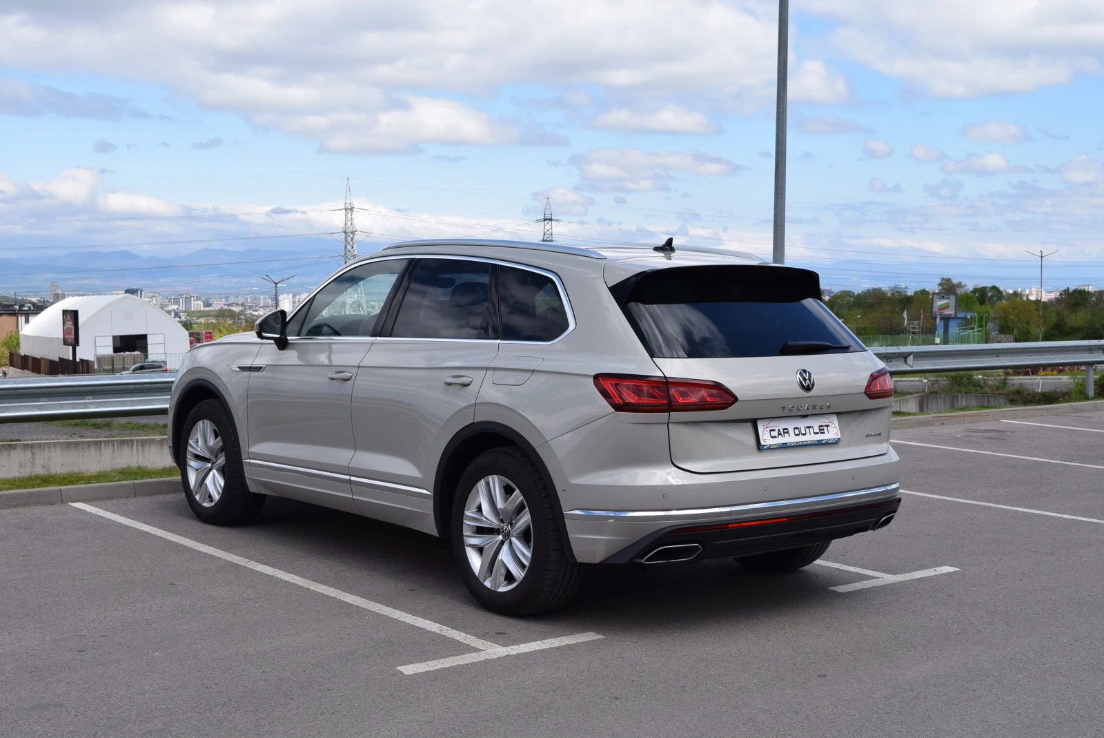 VW Touareg E-Hybrid - изображение 3