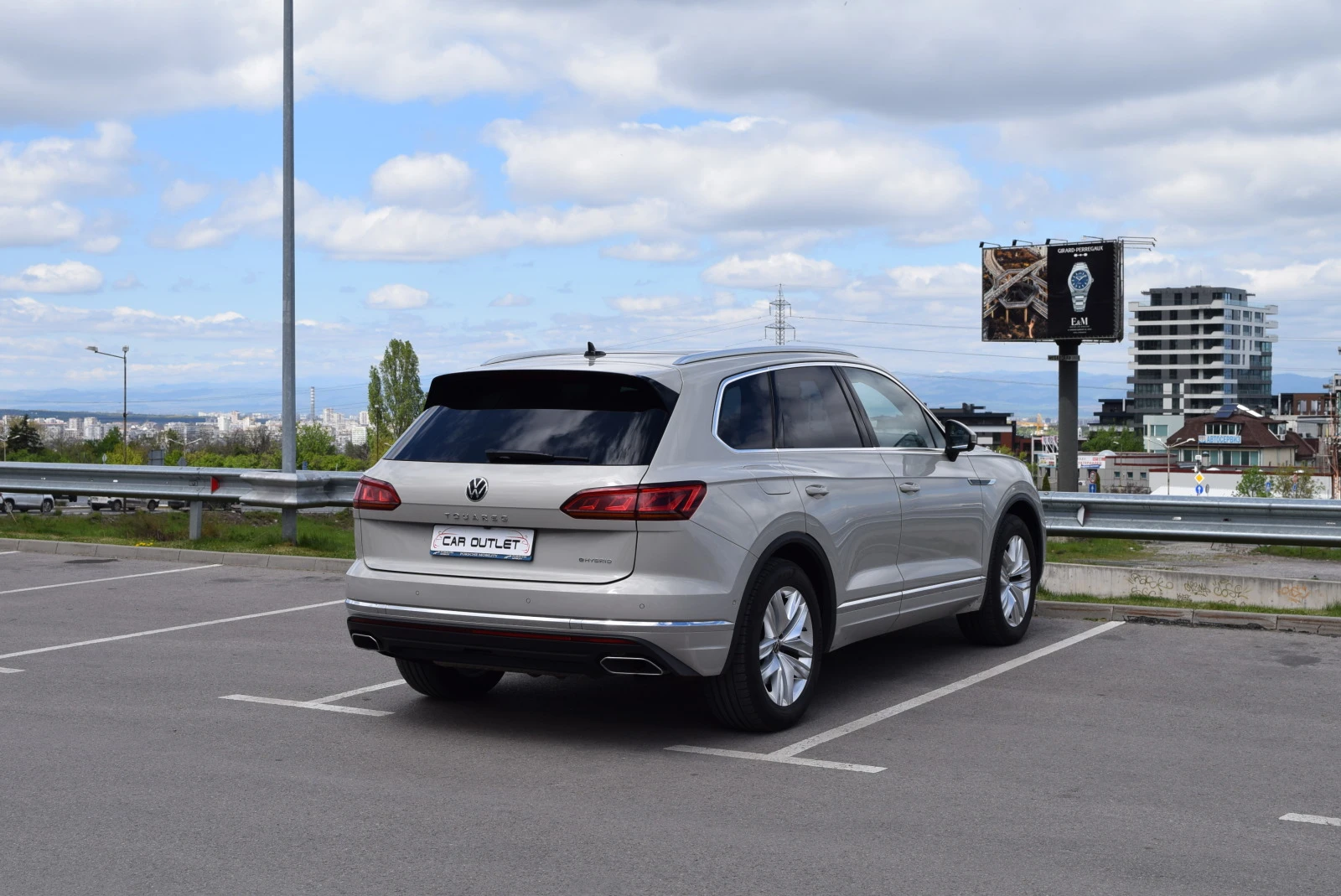 VW Touareg E-Hybrid - изображение 4