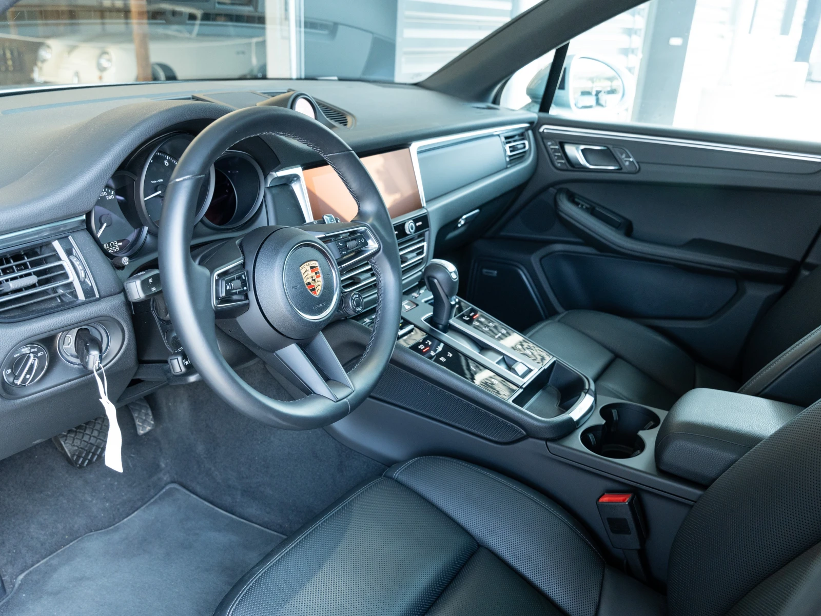 Porsche Macan  - изображение 7