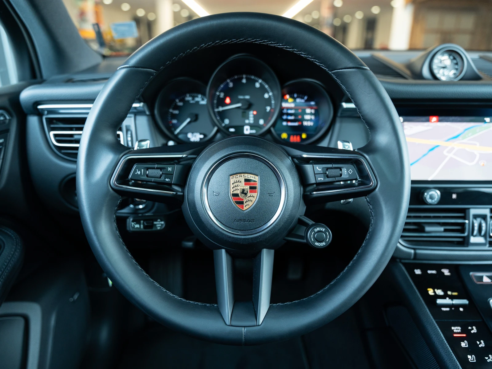 Porsche Macan  - изображение 10