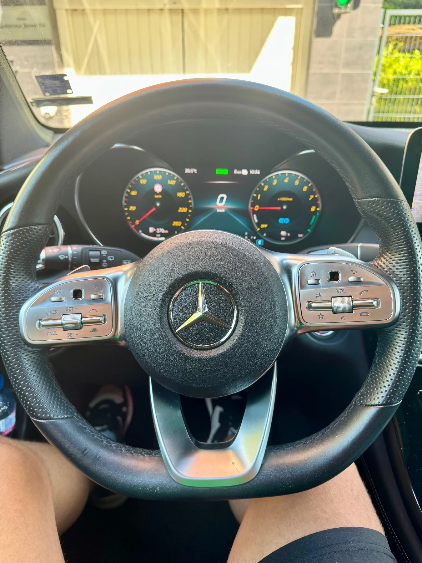 Mercedes-Benz GLC 300 e AMG line/Distronic/ Гаранция - изображение 7