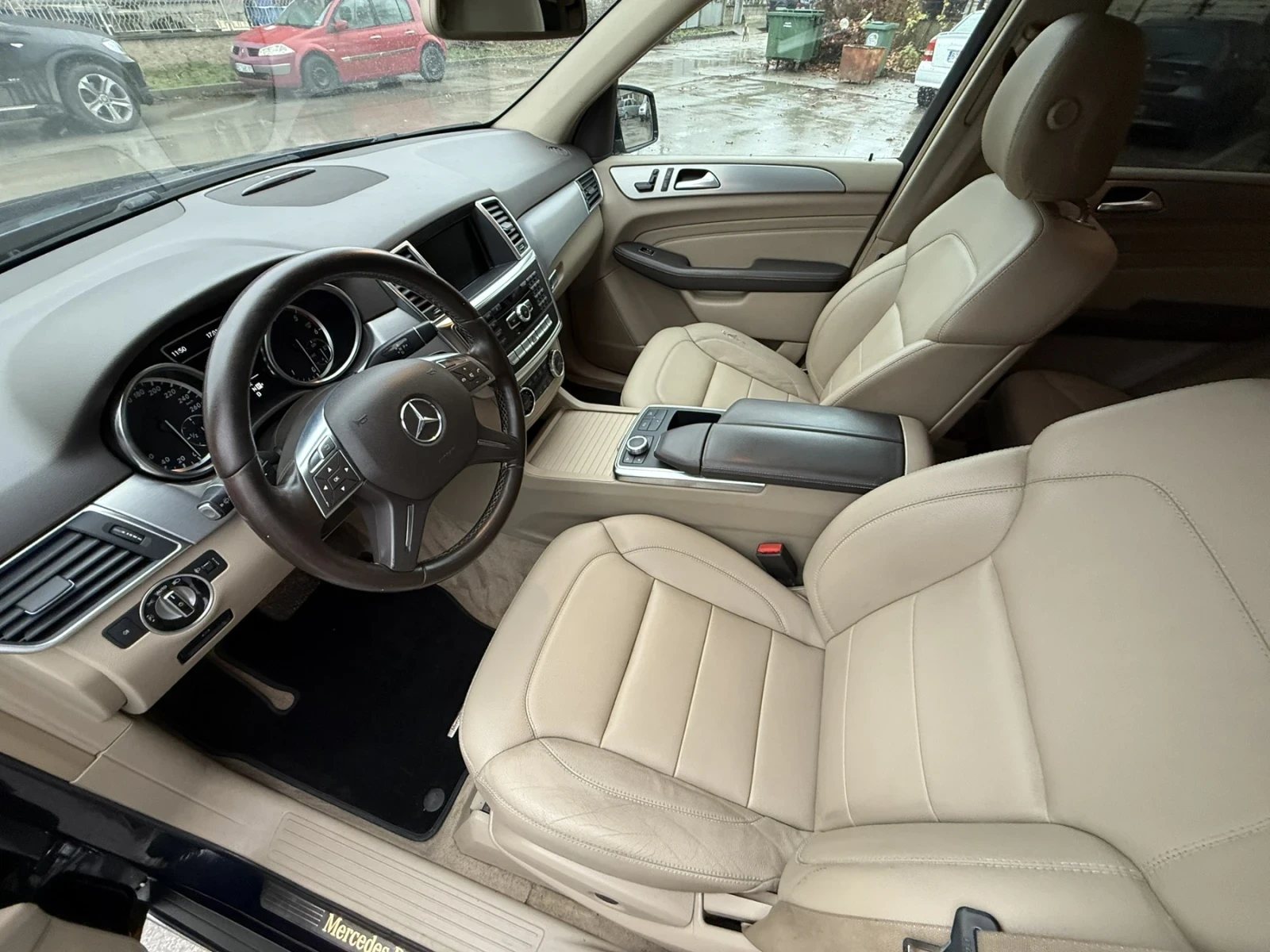 Mercedes-Benz ML 350  - изображение 10