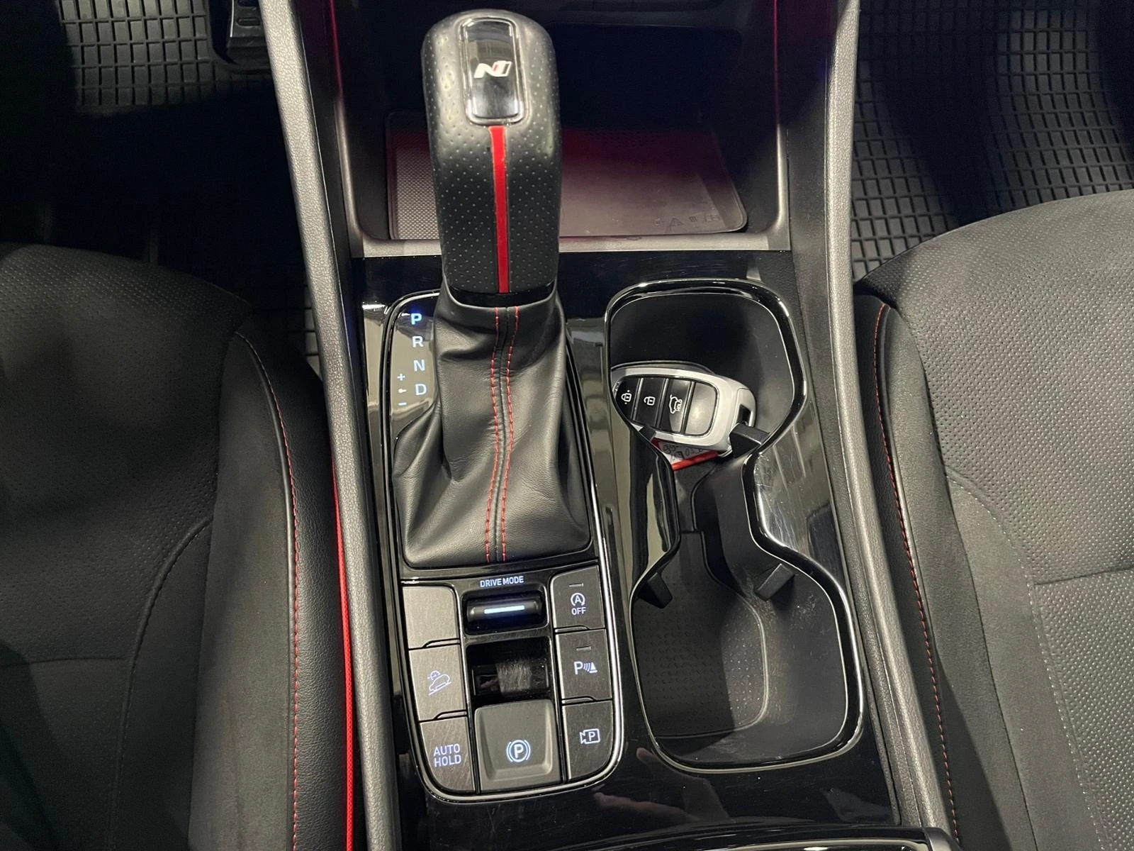 Hyundai Tucson 1.6 HYBRID* N-LINE* LED* DISTR* PANO* CARPLAY*  | Mobile.bg � ����������� 12