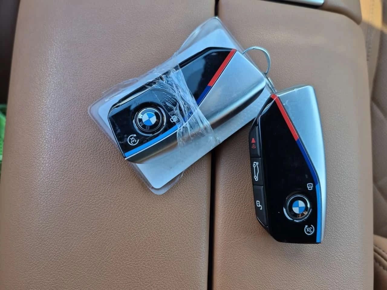 BMW X5  | XDRIVE40I | SKY LOUNGE | H&K | DISTRONIC | 360 , снимка 7 - Автомобили и джипове - 54042997